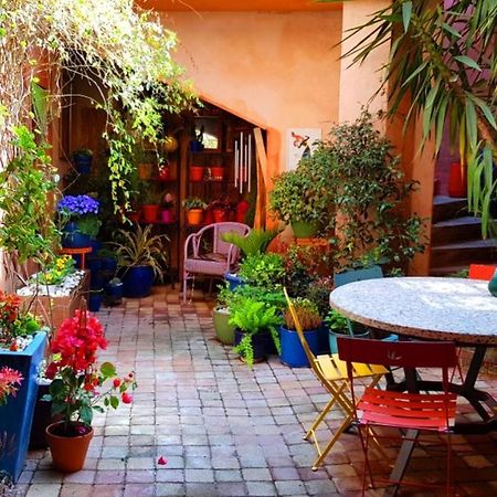 Petit Patio En Centre Ville Nîmes Eksteriør bilde