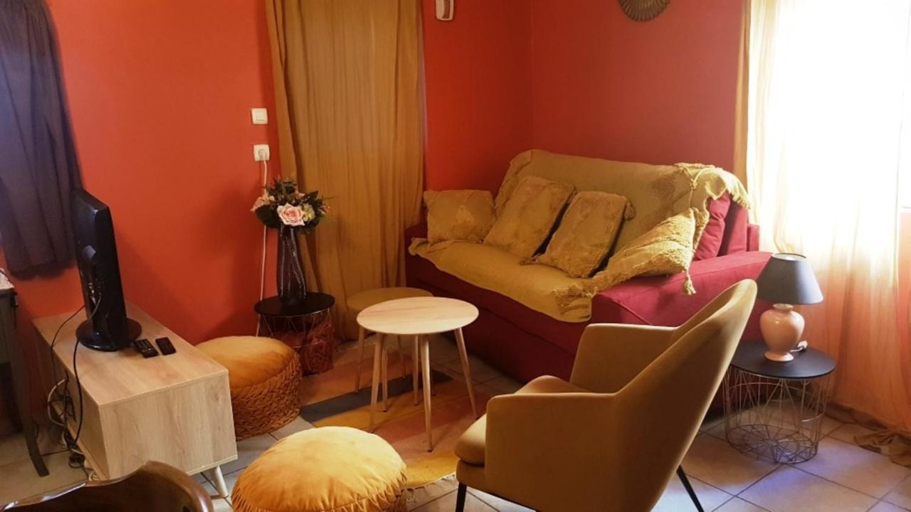 Petit Patio En Centre Ville Nîmes Eksteriør bilde